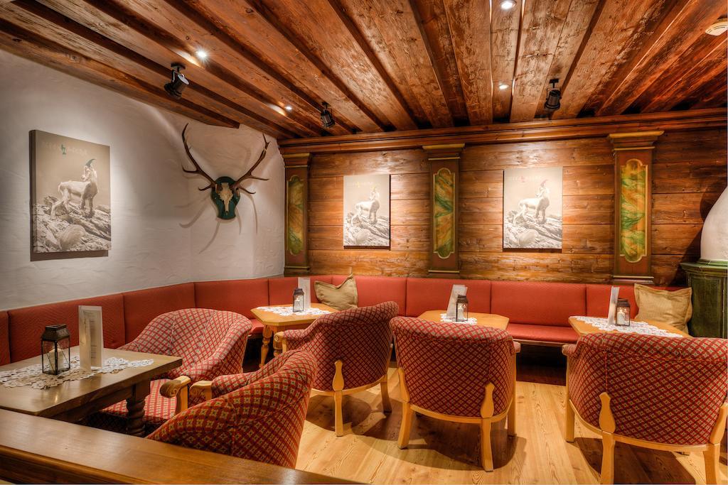 Jaegerwirt Hotel Kitzbühel Exterior foto